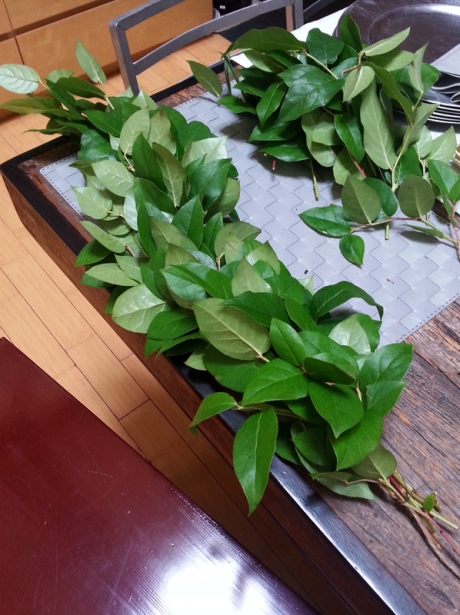 DIY lemon leaf garland